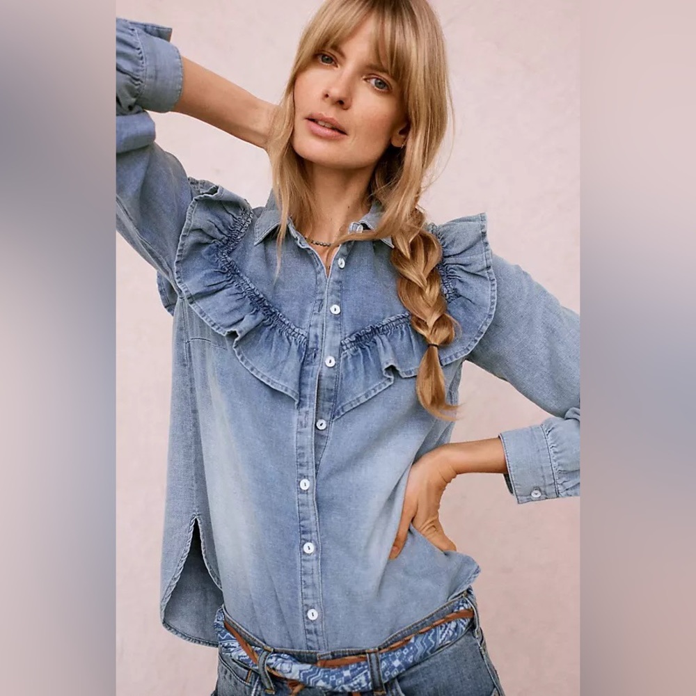 Anthropologie Pilcro Ruffle Button Up Chambray Shirt - Blue - Size XS - Cotton